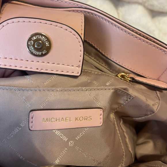 Michael Kors handbag - Picture 7 of 10